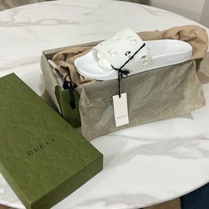 NWT Rubber GUCCI slides brand new in box